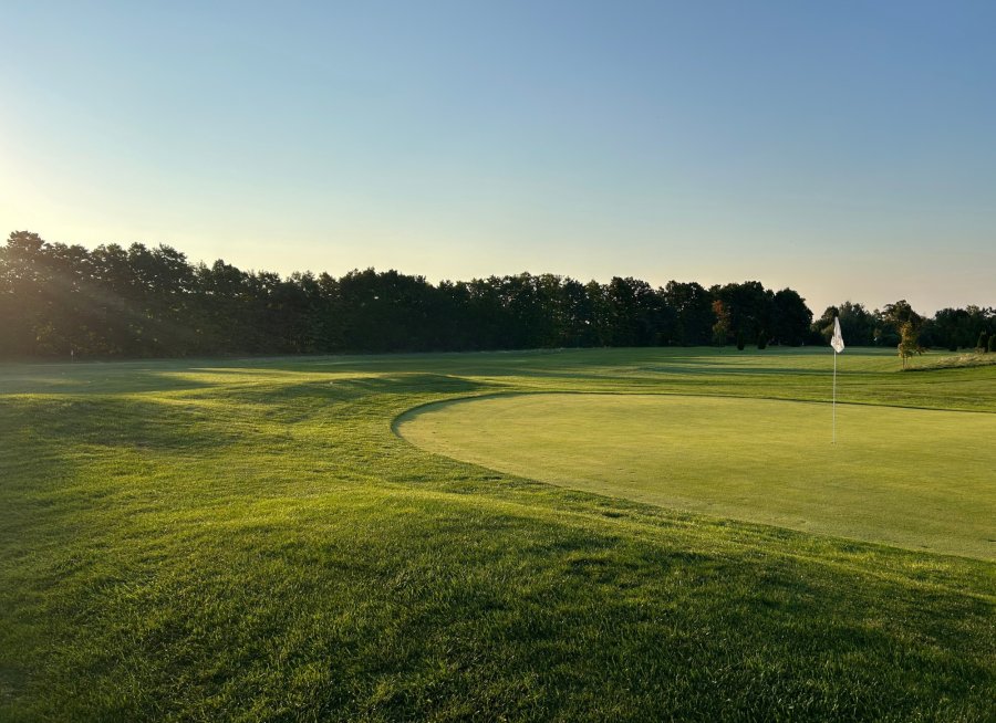 Kirby Links Golf Course + Driving Range