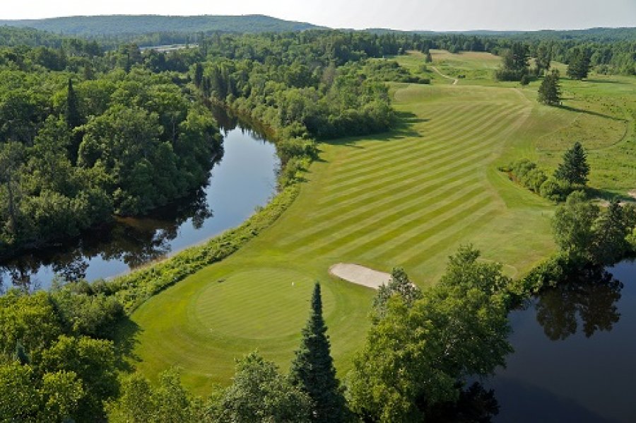 Almaguin Highlands Golf and Country Club