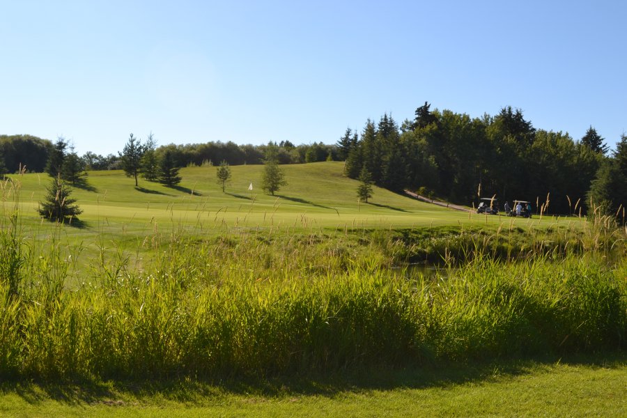 Pipestone Links Golf Course & RV Park