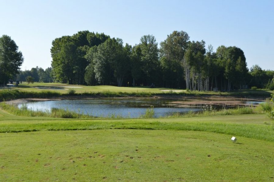 Rolling Greens Golf Club